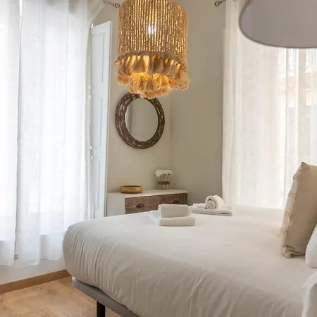Carpenter's By Time Apartment *