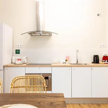 Carpenter's By Time Apartment Cádiz